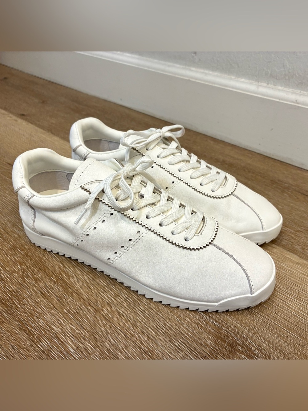 Steve Madden Mirage White Leather Sneakers Men’s Shoes Size US 9.5 (New No Box)